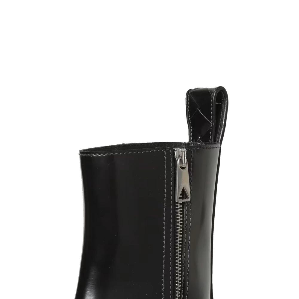 Bottega Veneta Black Calfskin Chelsea Boots by Bottega Veneta