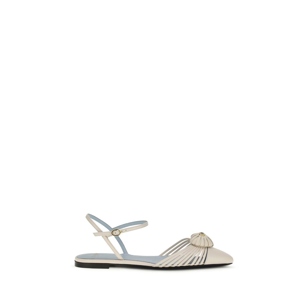 Sandales plates Valentino Garavani en cuir de chèvre beige