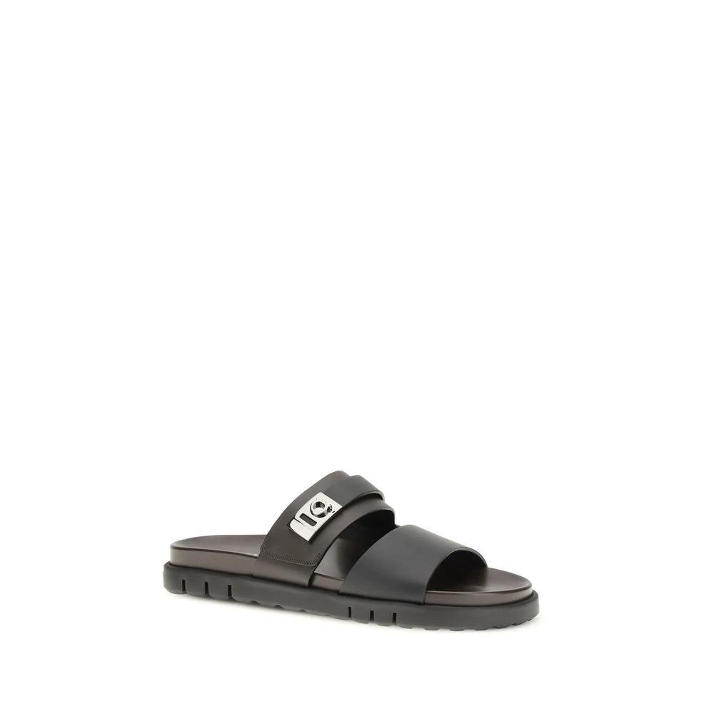 Sandales plates Ferragamo Bos Taurus en cuir de veau noir