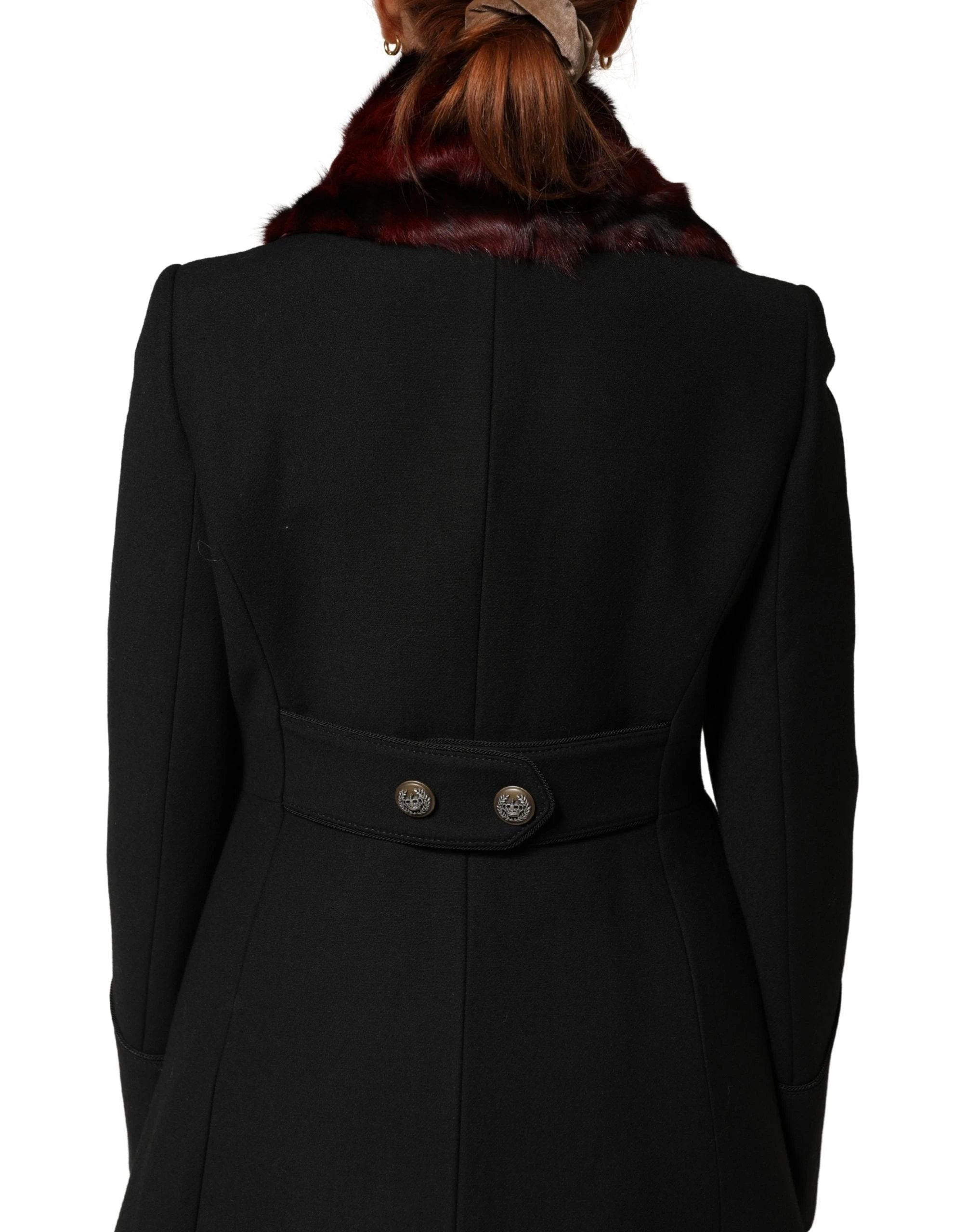 Dolce &amp; Gabbana Châle en fourrure à rayures noires et rouges, écharpe tour de cou