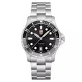 Montre de sport Luminox en acier inoxydable gris