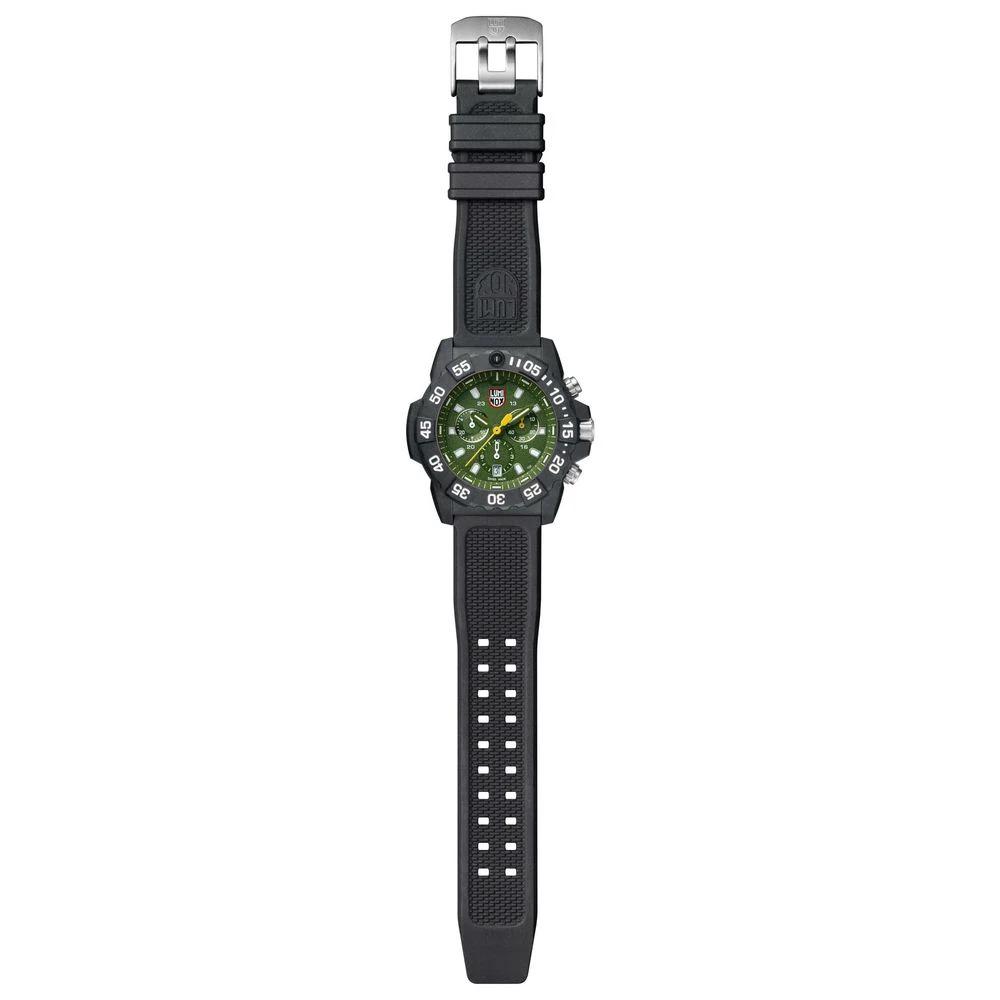 Montre de sport Luminox en caoutchouc noir