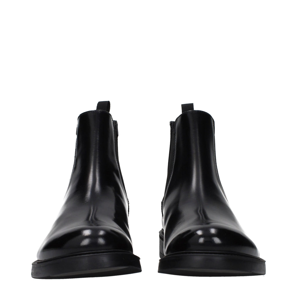 Bottines Prada en cuir noir