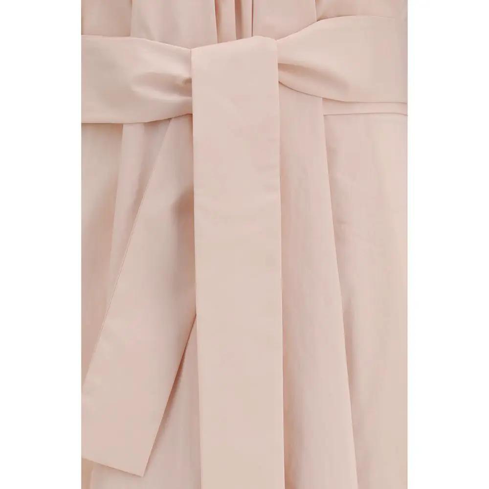 Robe plissée ceinturée pour femme – Robe de créateur sans manches Sa Su Phi longueur genou SS26