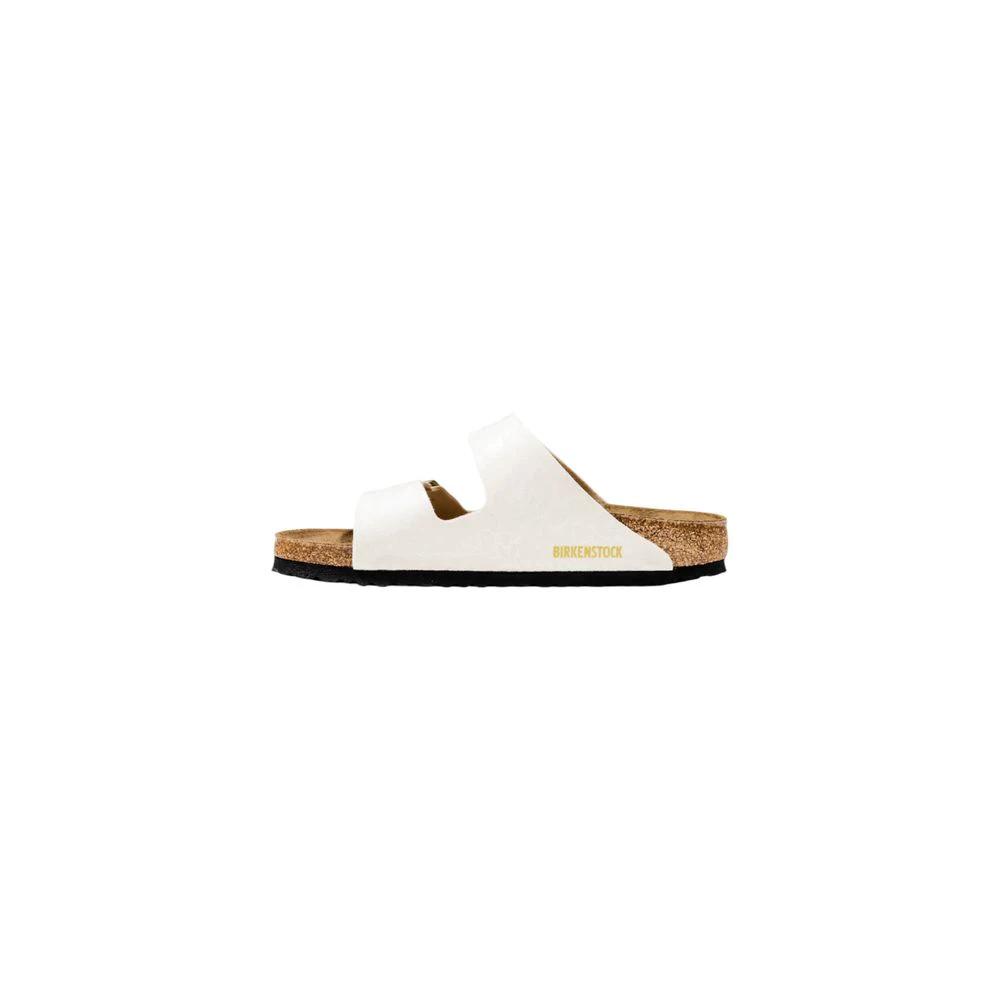 Sandales plates Birkenstock en similicuir beige