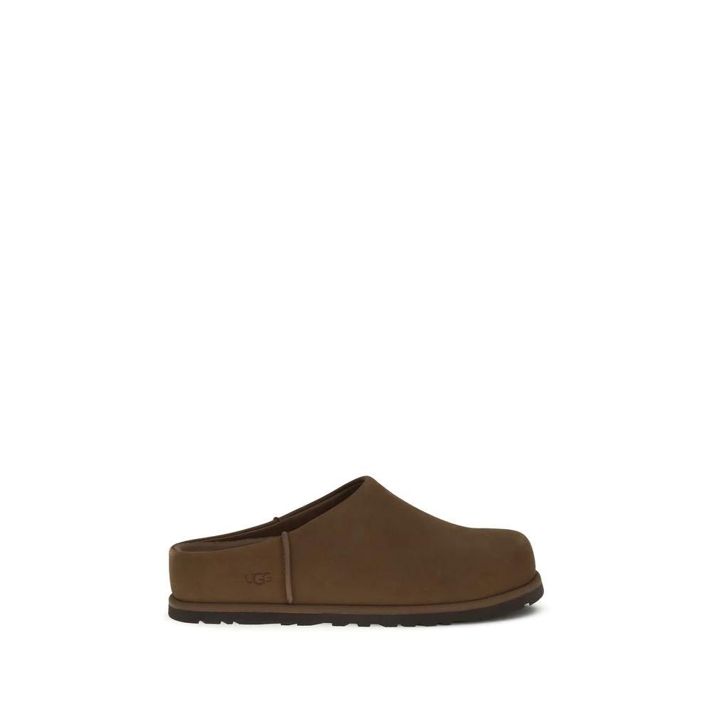 Sabots UGG en cuir de veau marron Bos Taurus