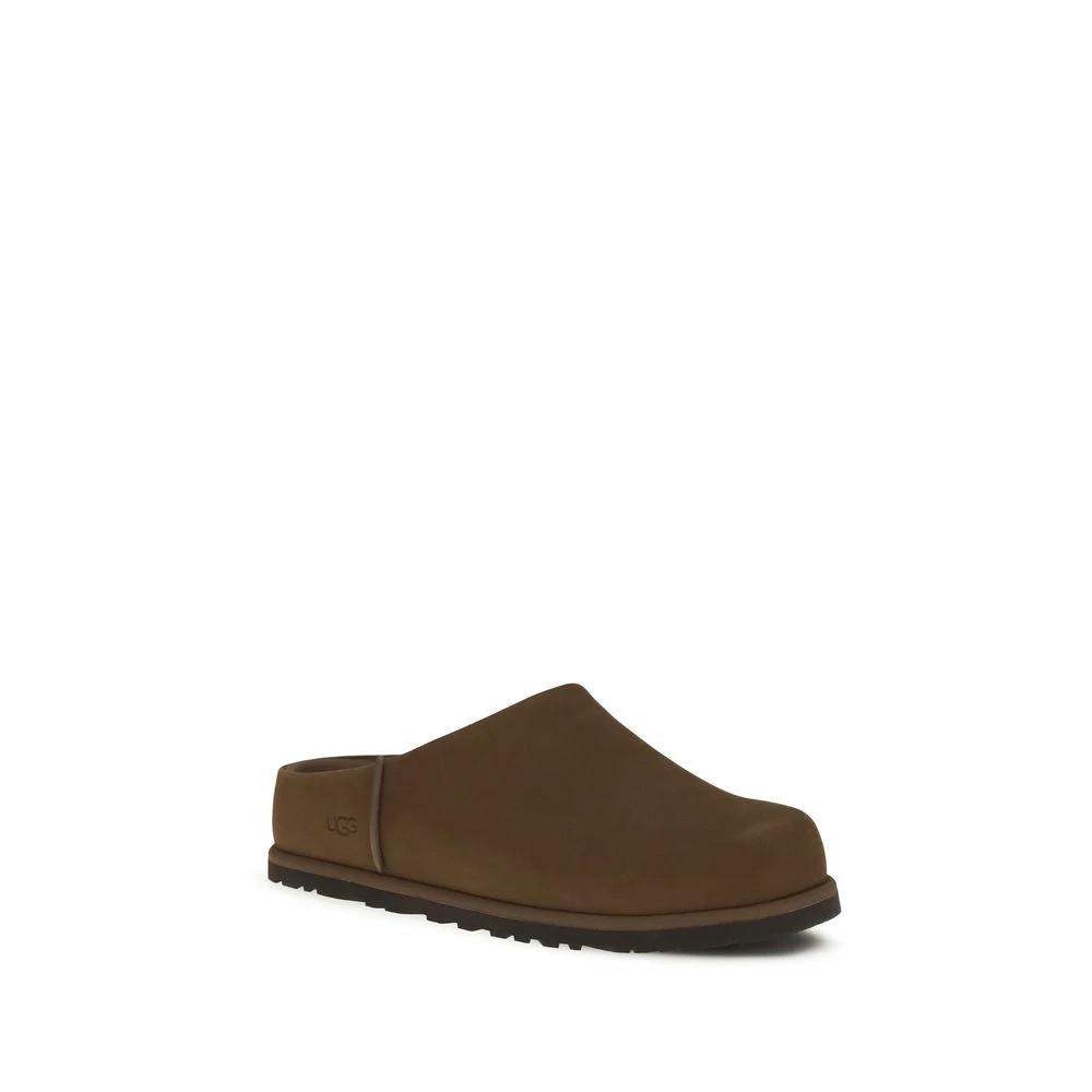 Sabots UGG en cuir de veau marron Bos Taurus