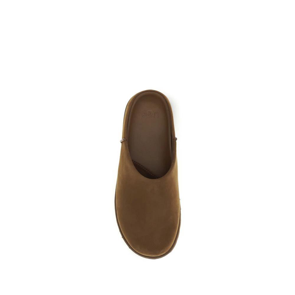 Sabots UGG en cuir de veau marron Bos Taurus