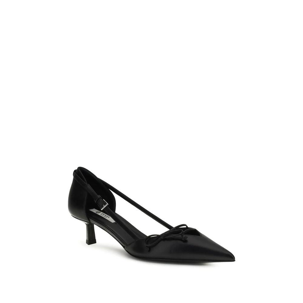 Escarpins Prada en cuir de veau noir Bos Taurus à talon mi-haut