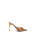 Sandales Amina Muaddi en PVC beige à talon aiguille