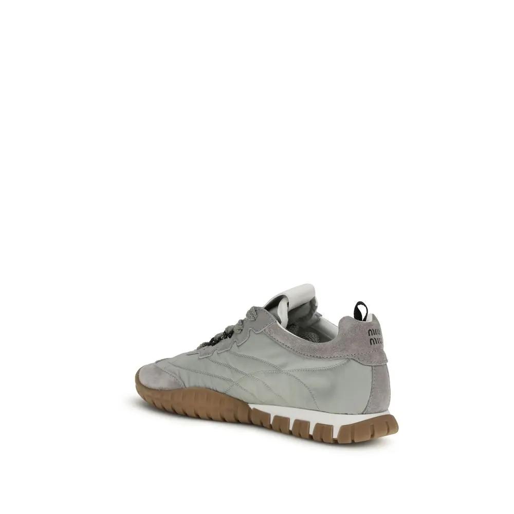 Baskets de sport Miu Miu grises en polyamide recyclé