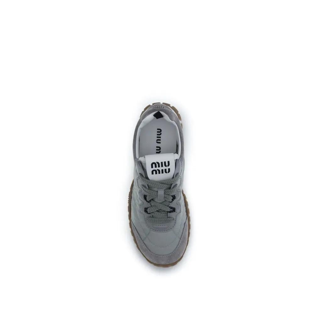Baskets de sport Miu Miu grises en polyamide recyclé