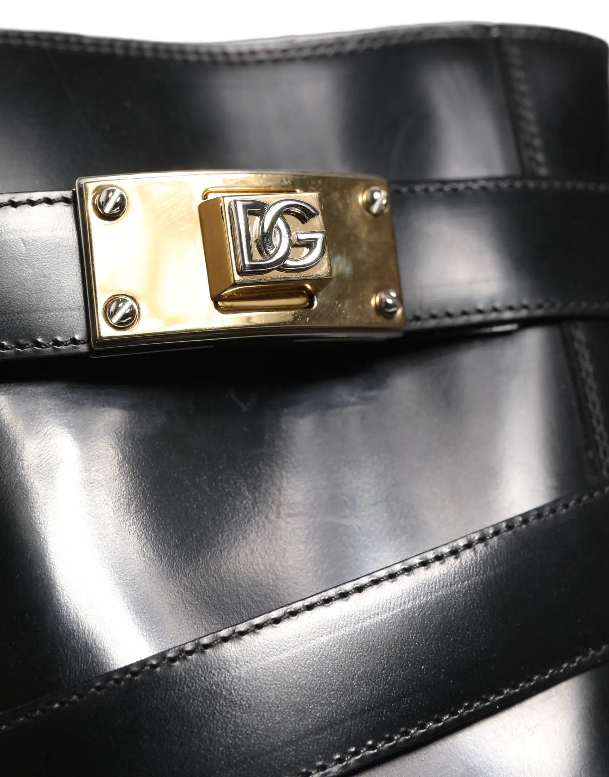 Bottes mi-mollet Dolce & Gabbana en cuir noir avec plaque DG