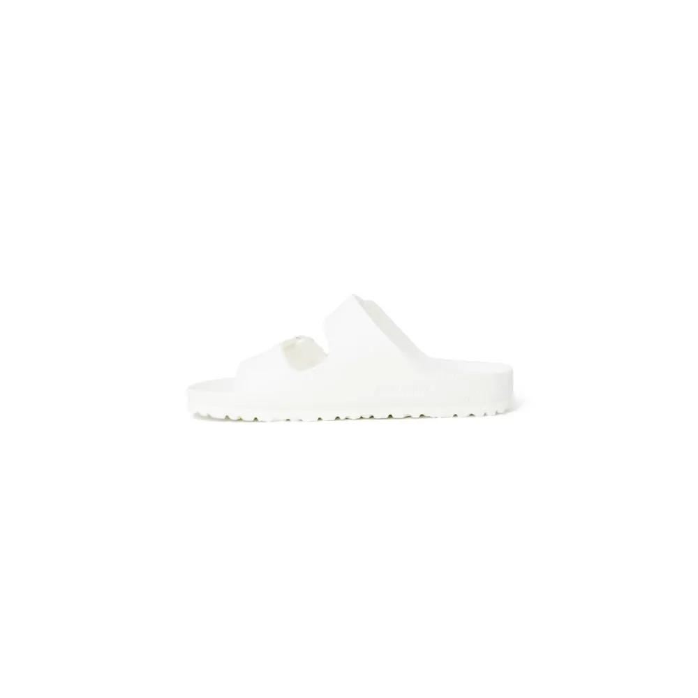 Sandales plates Birkenstock en plastique blanc