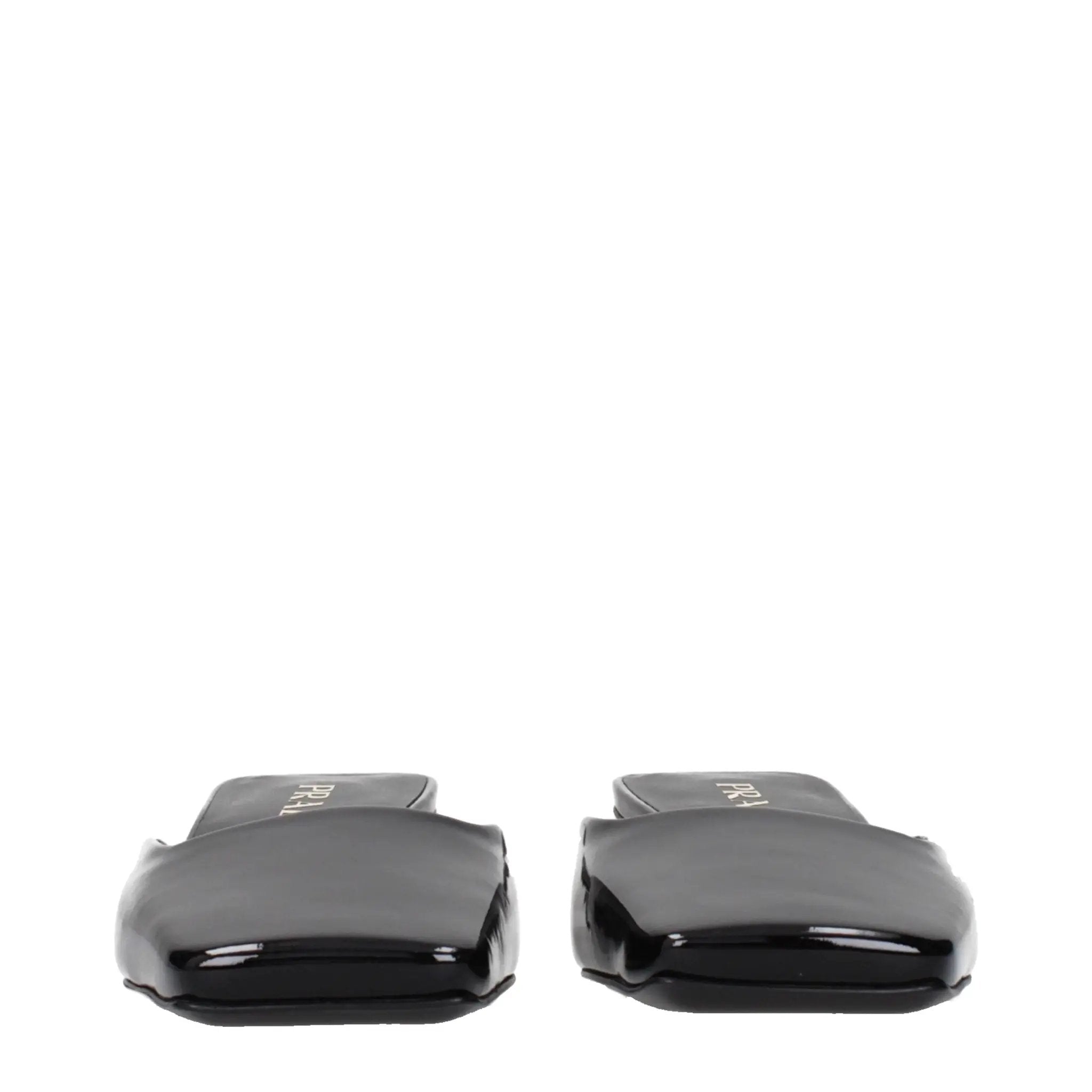 Sandales plates Prada en cuir noir