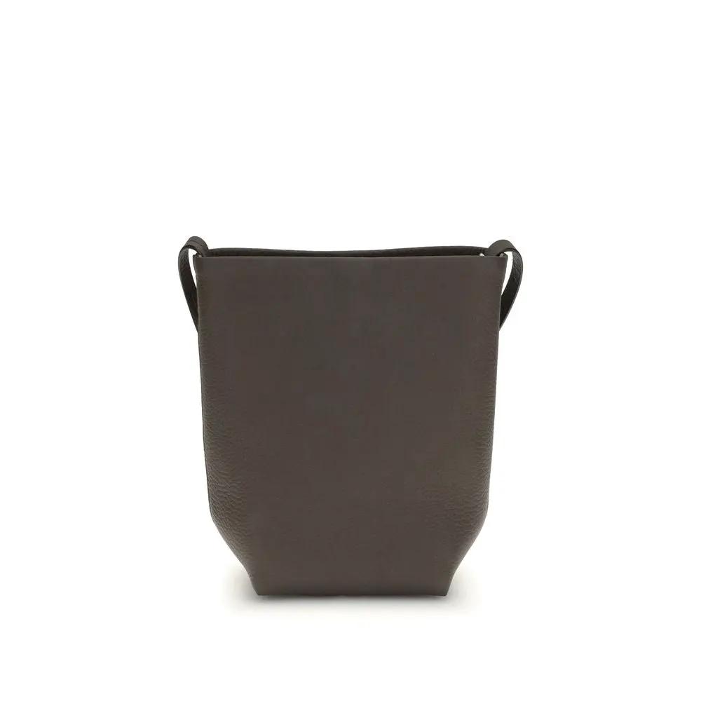 Sac bandoulière Bos Taurus en cuir de veau marron de The Row