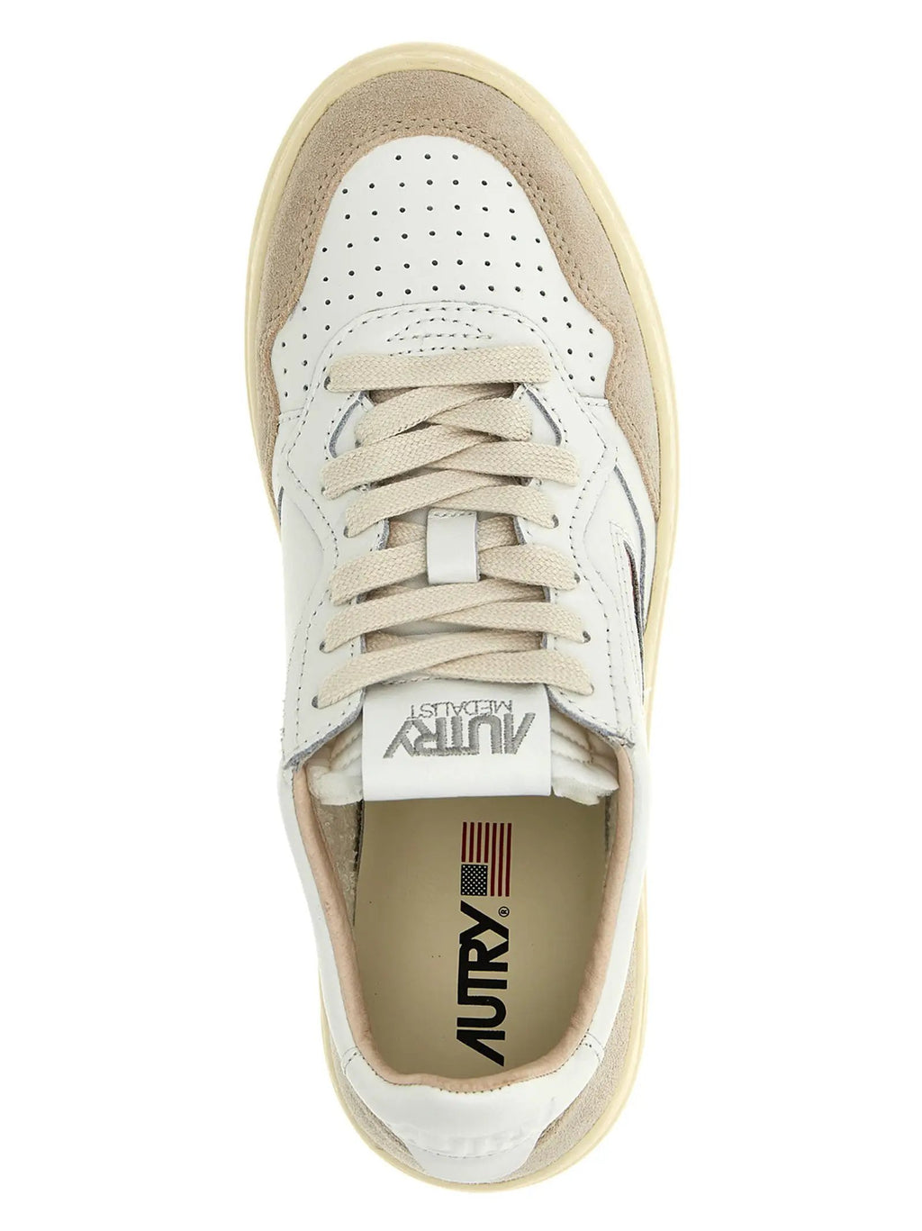 Baskets basses Autry en cuir de vachette beige