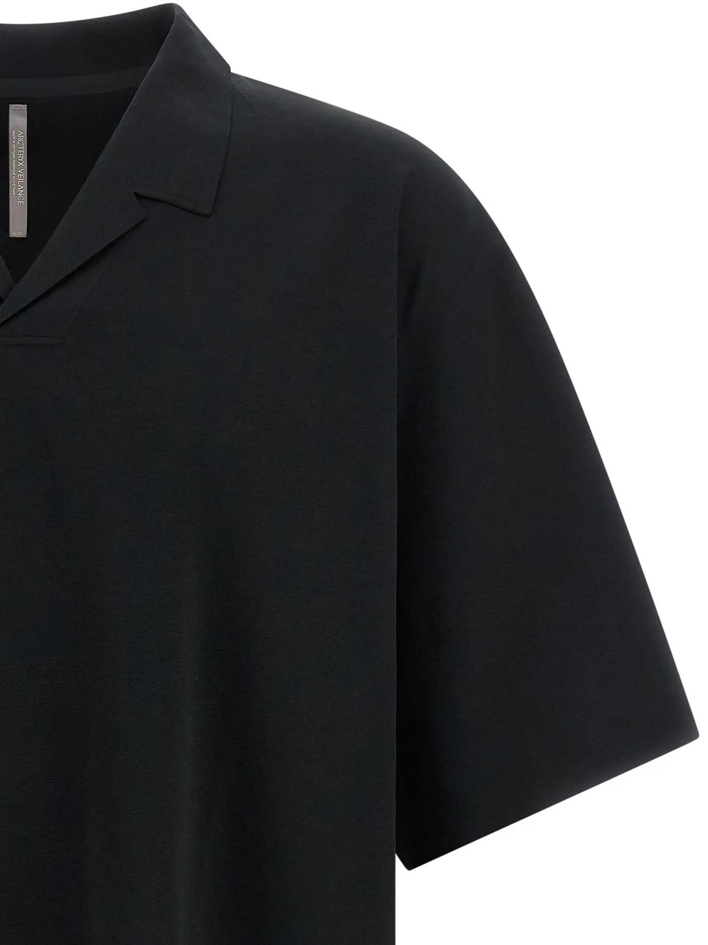 Polo Arc'teryx Veilance en polyester noir