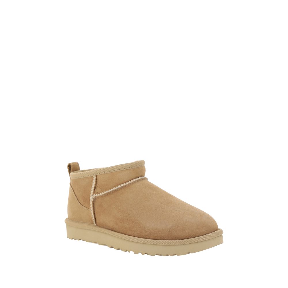 Bottines UGG en daim beige