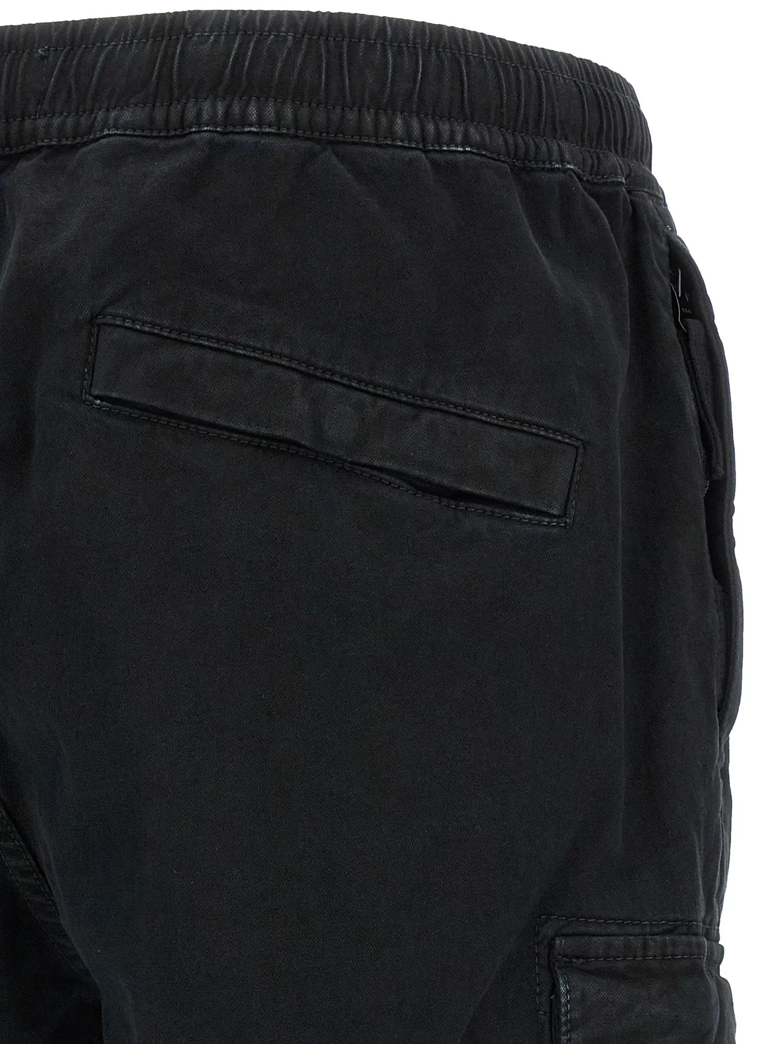 Pantalon cargo Stone Island en coton noir