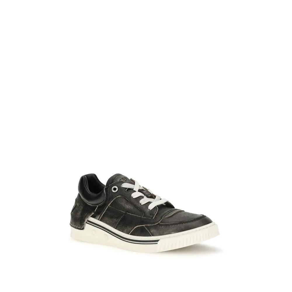 Fendi Black Calf Leather Bos Taurus Low Top Sneakers