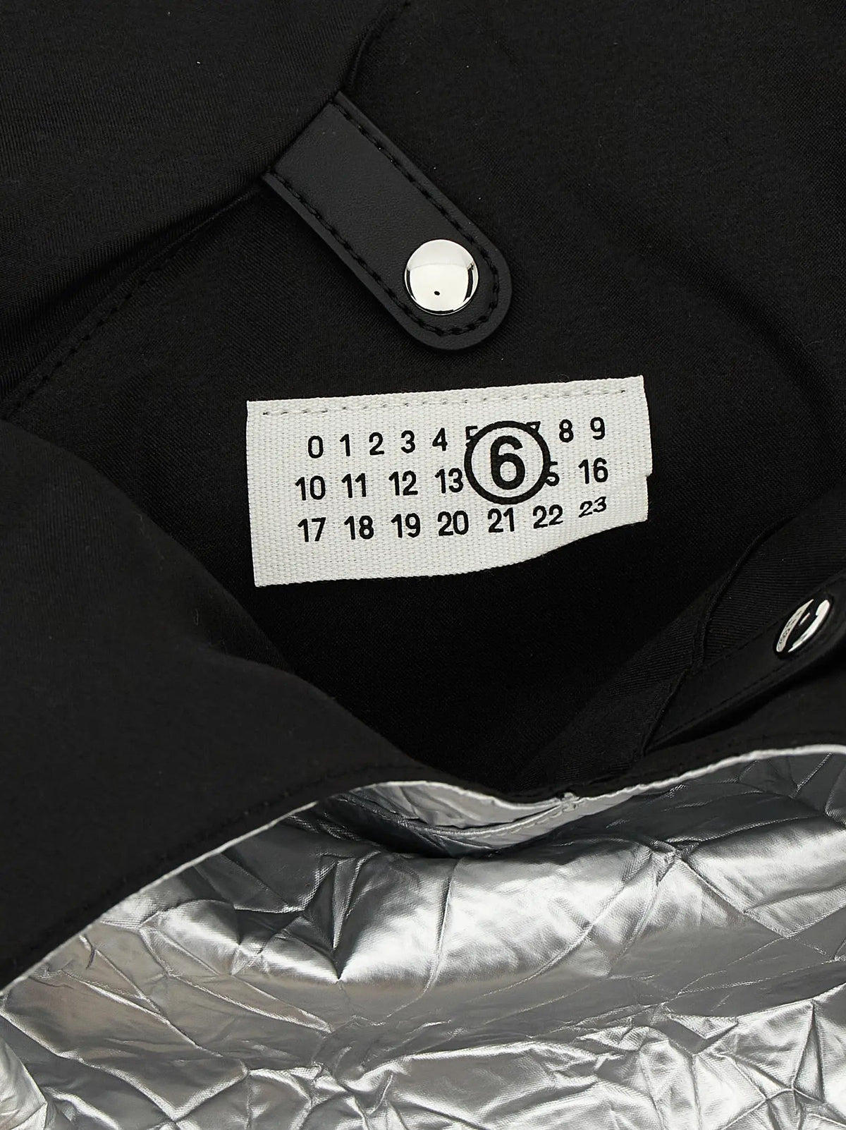 Sac cabas MM6 Maison Margiela en polyéthylène argenté