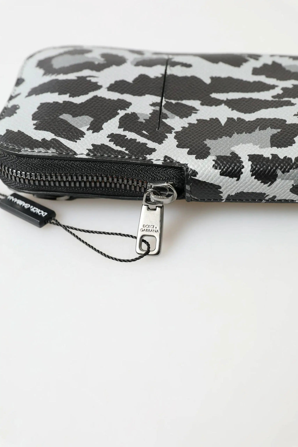 Sac bandoulière homme Dolce &amp; Gabbana en cuir léopard gris avec pochette pour téléphone