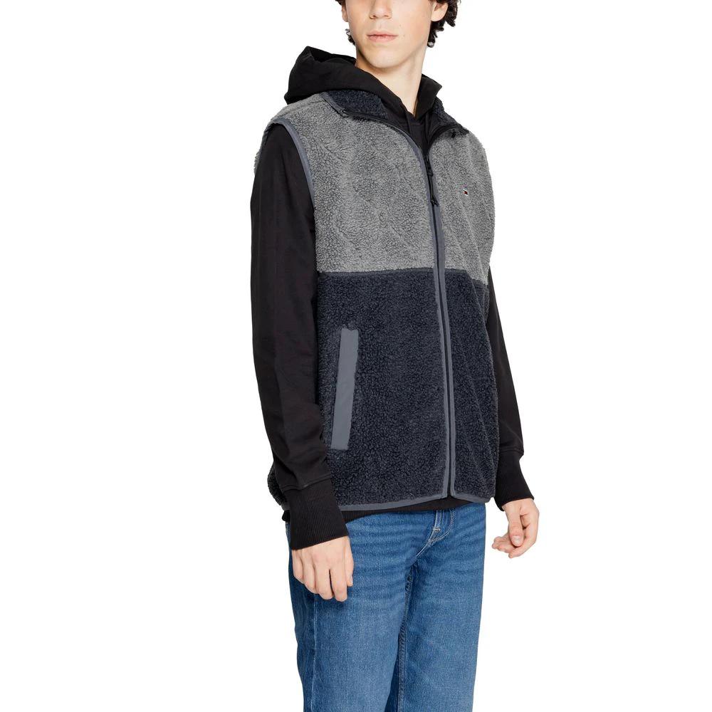 Tommy Hilfiger Jeans Black Recycled Polyester Sleveless Jacket by Tommy Hilfiger Jeans
