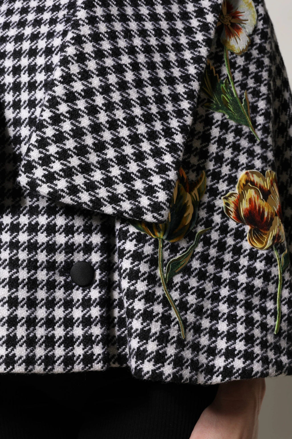 Dolce & Gabbana Black White Monochrome Patterned Floral Cape Jacket by Dolce & Gabbana