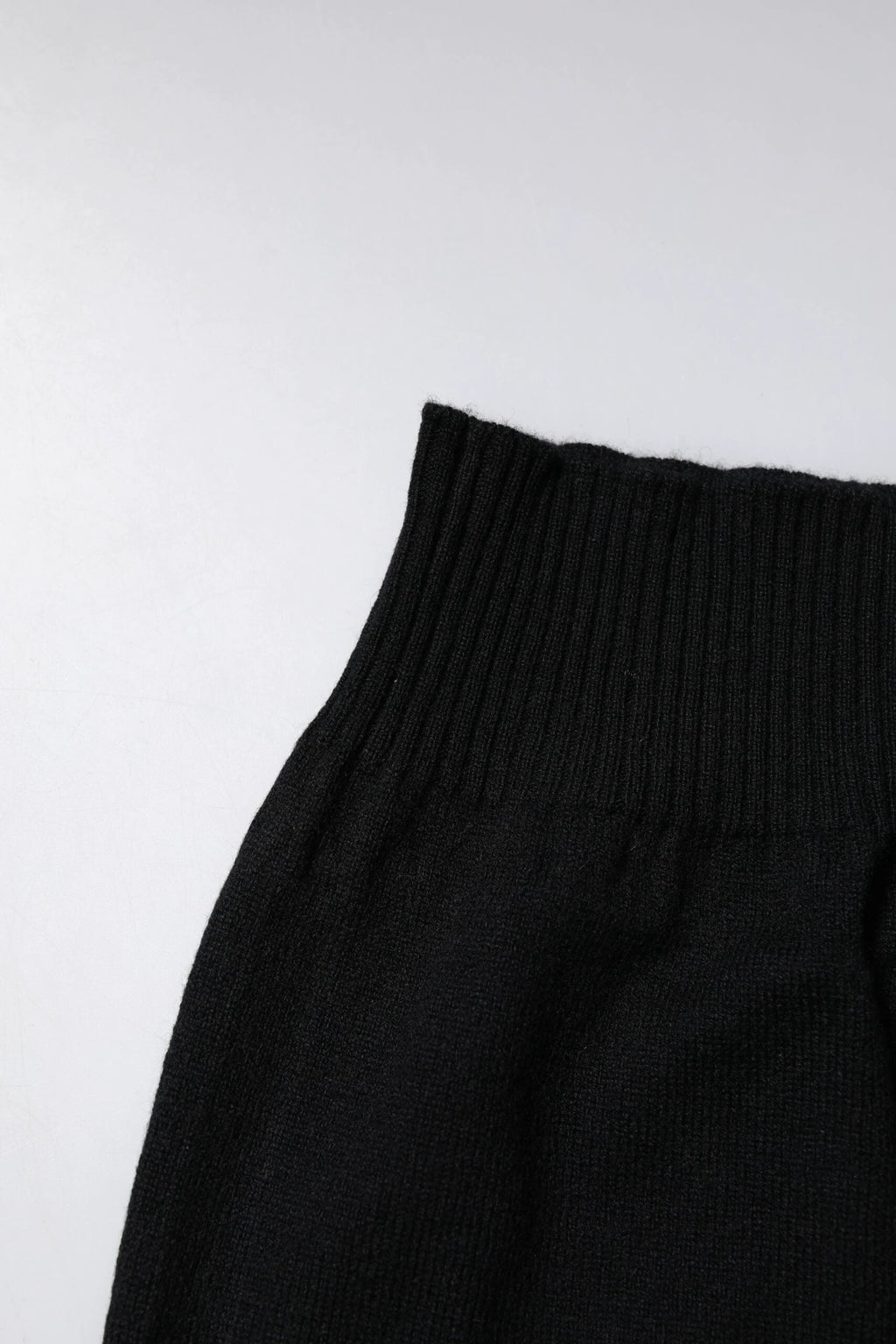 Dolce & Gabbana Black Cashmere Knitted Neck Warmer Foulard Scarf by Dolce & Gabbana