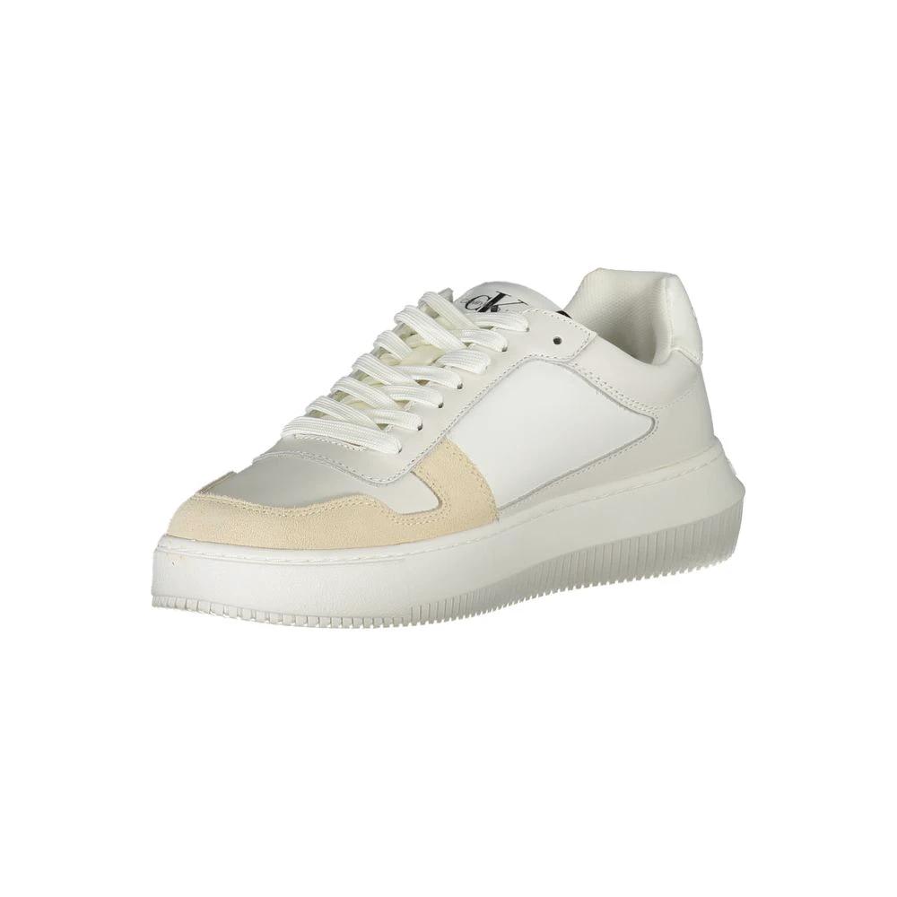 Baskets blanches élégantes à lacets Calvin Klein avec détails contrastés