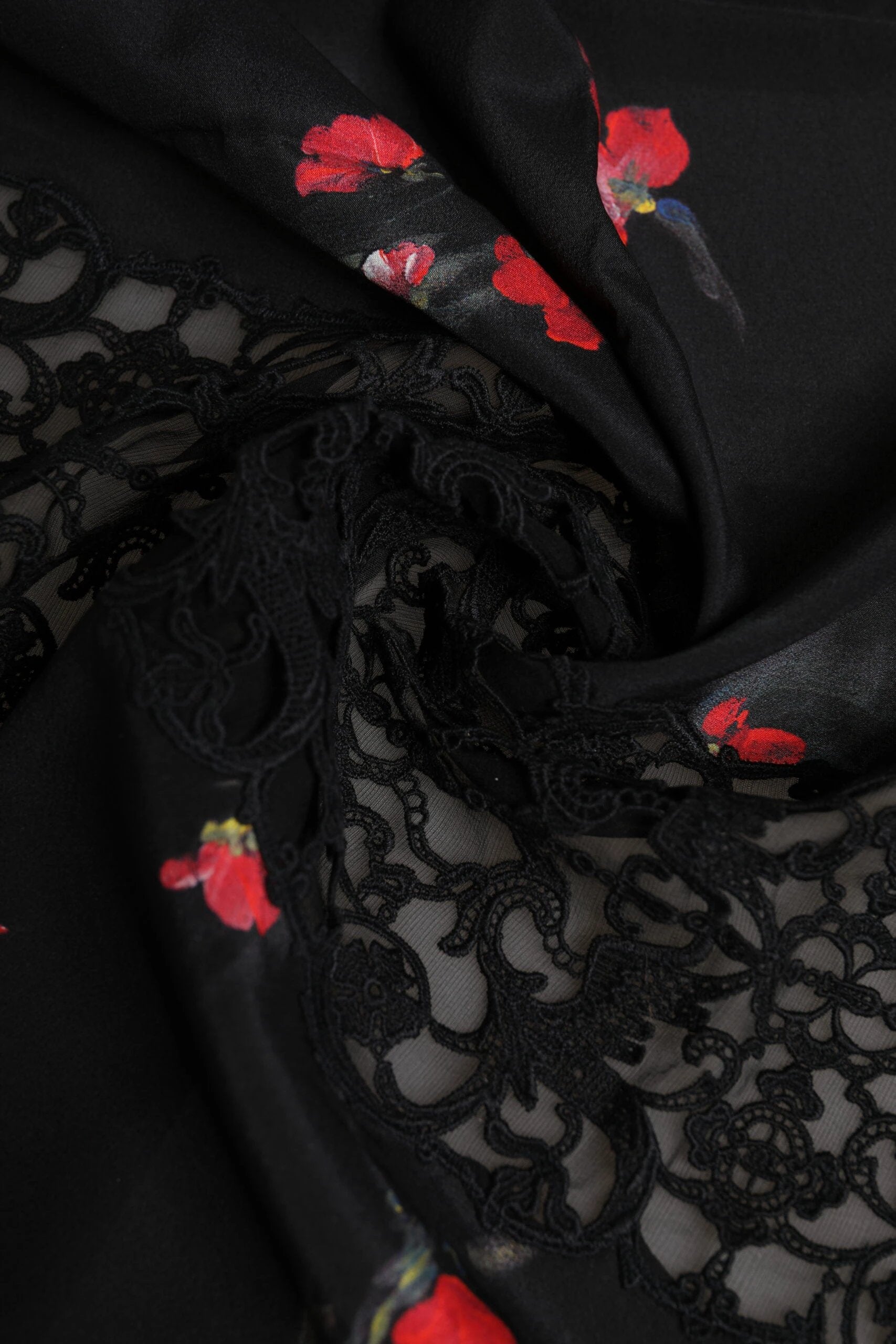 Dolce & Gabbana Black Floral Print Neck Warmer Wrap Scarf by Dolce & Gabbana