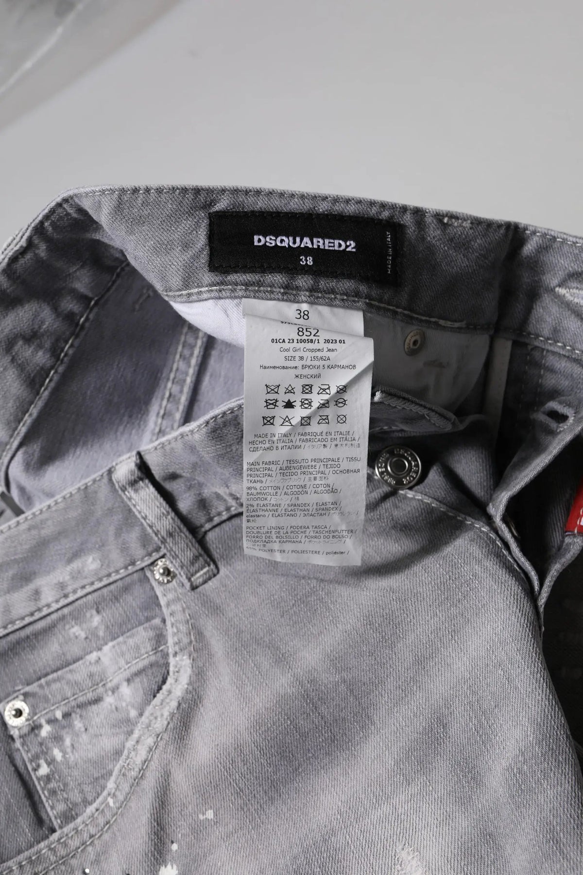 Dsquared² Dsquared² Gray Washed Mid Waist Tapered Jeans