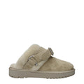 Pantoufles en cuir vert Burberry