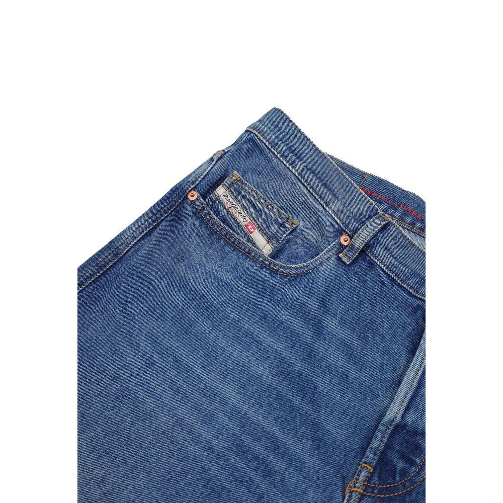 Jean Diesel bleu coton coupe décontractée