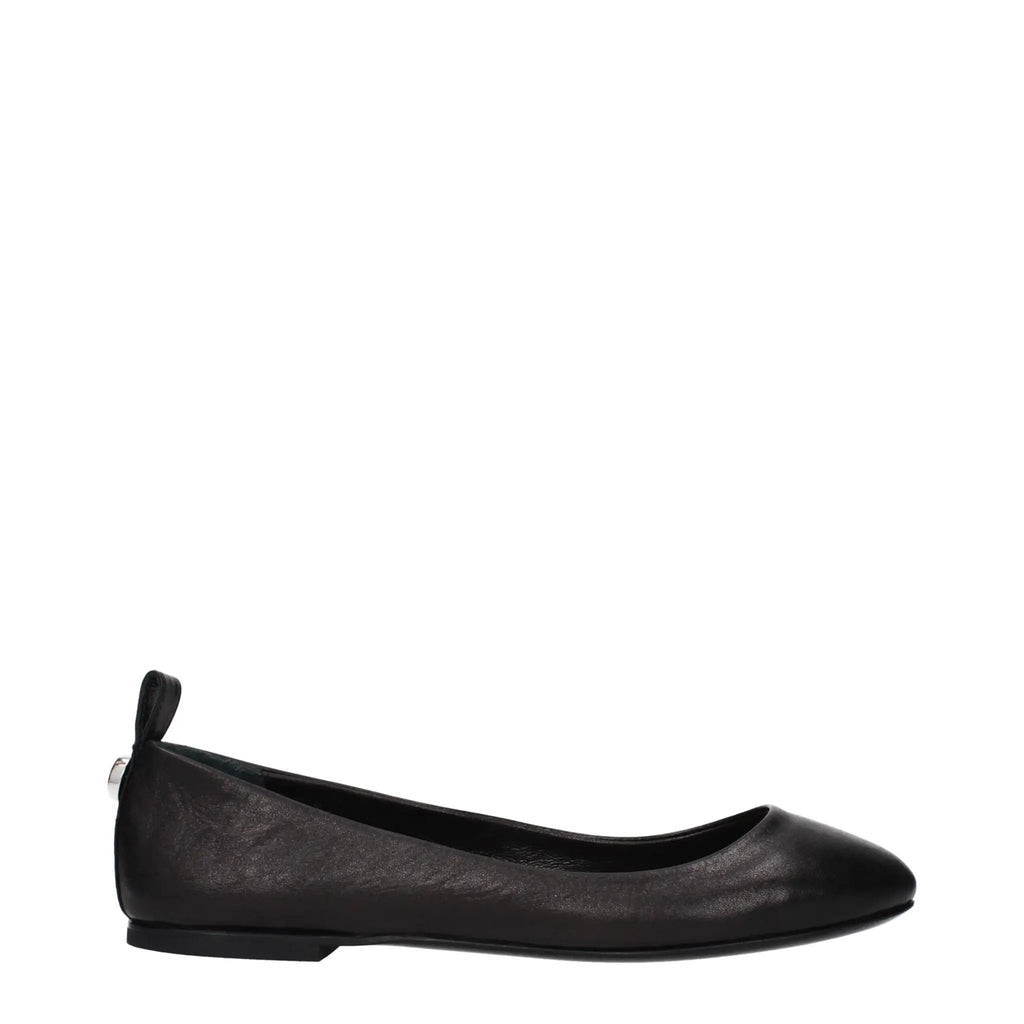 Les ballerines en cuir noir Attico