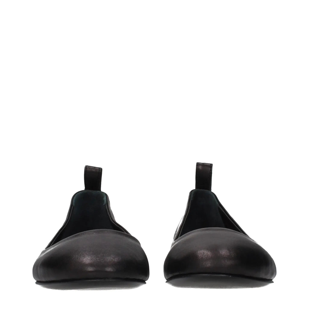 Les ballerines en cuir noir Attico
