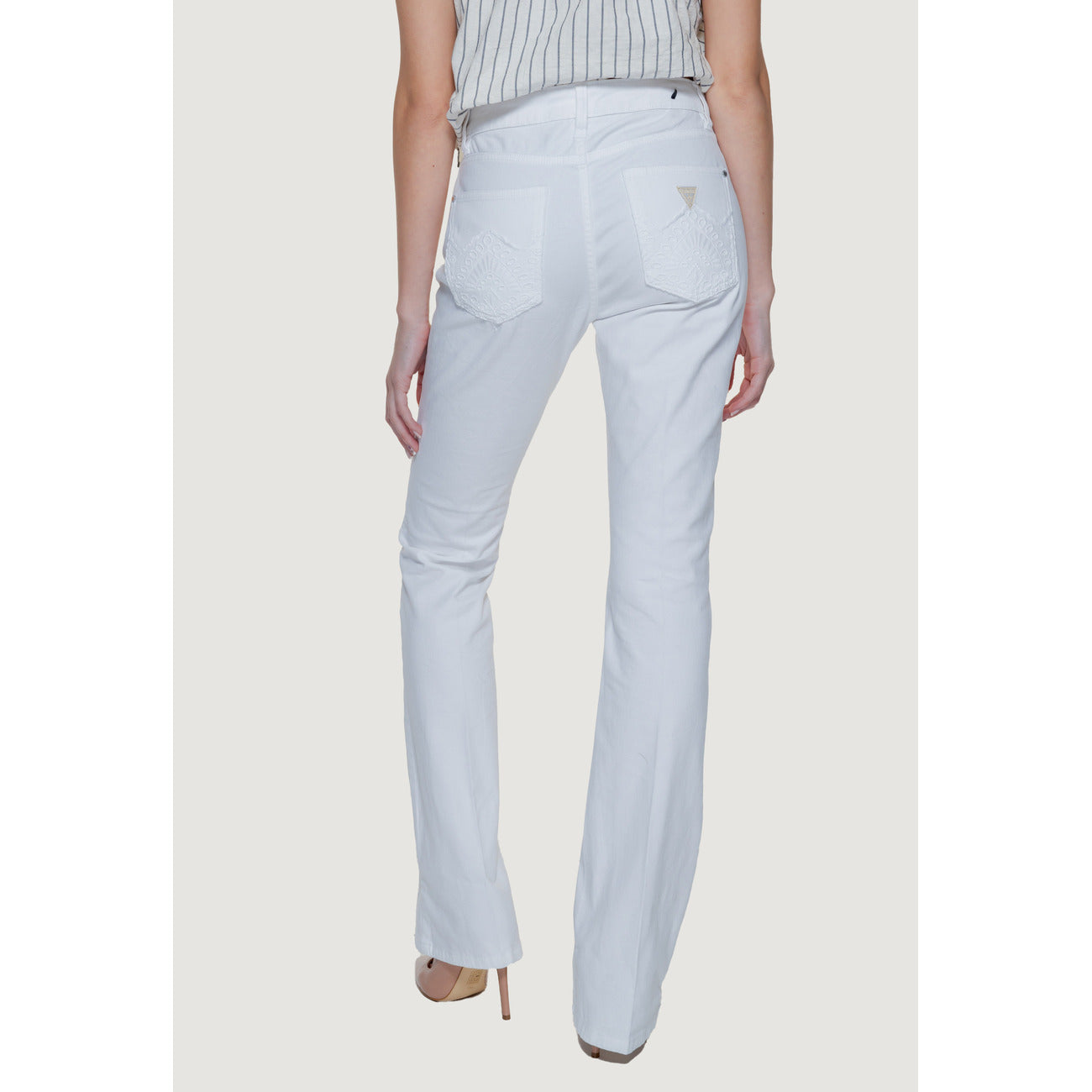 Guess Femme Pantalons