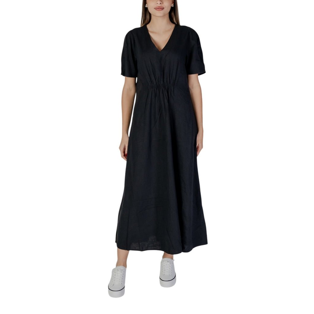 B.young Femme Robes